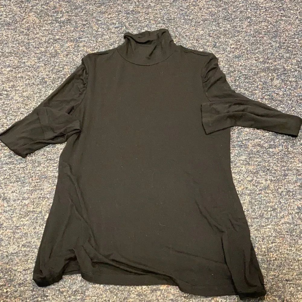Apt.9 Turtleneck Top sz. L